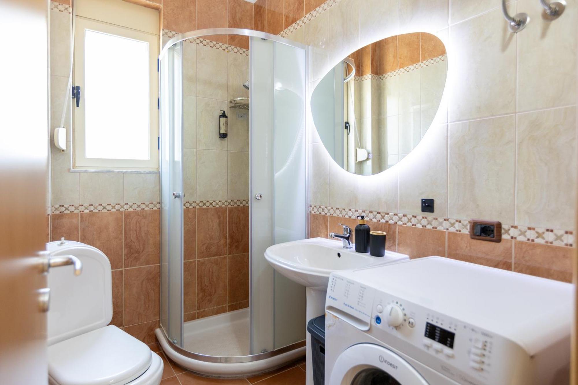 Da Vinci Apartament Vlore Luaran gambar